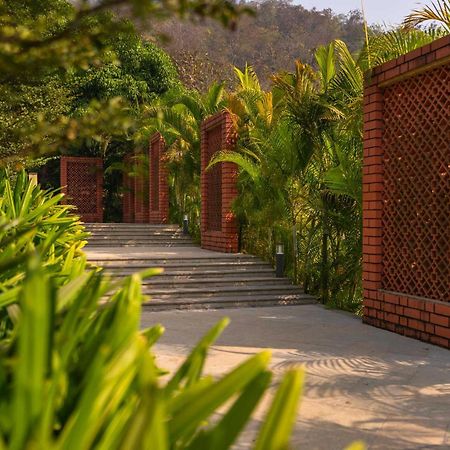 Stayvista At Amara Villa Luxury Collection With Private Pool & Gazebo 알리바그 외부 사진