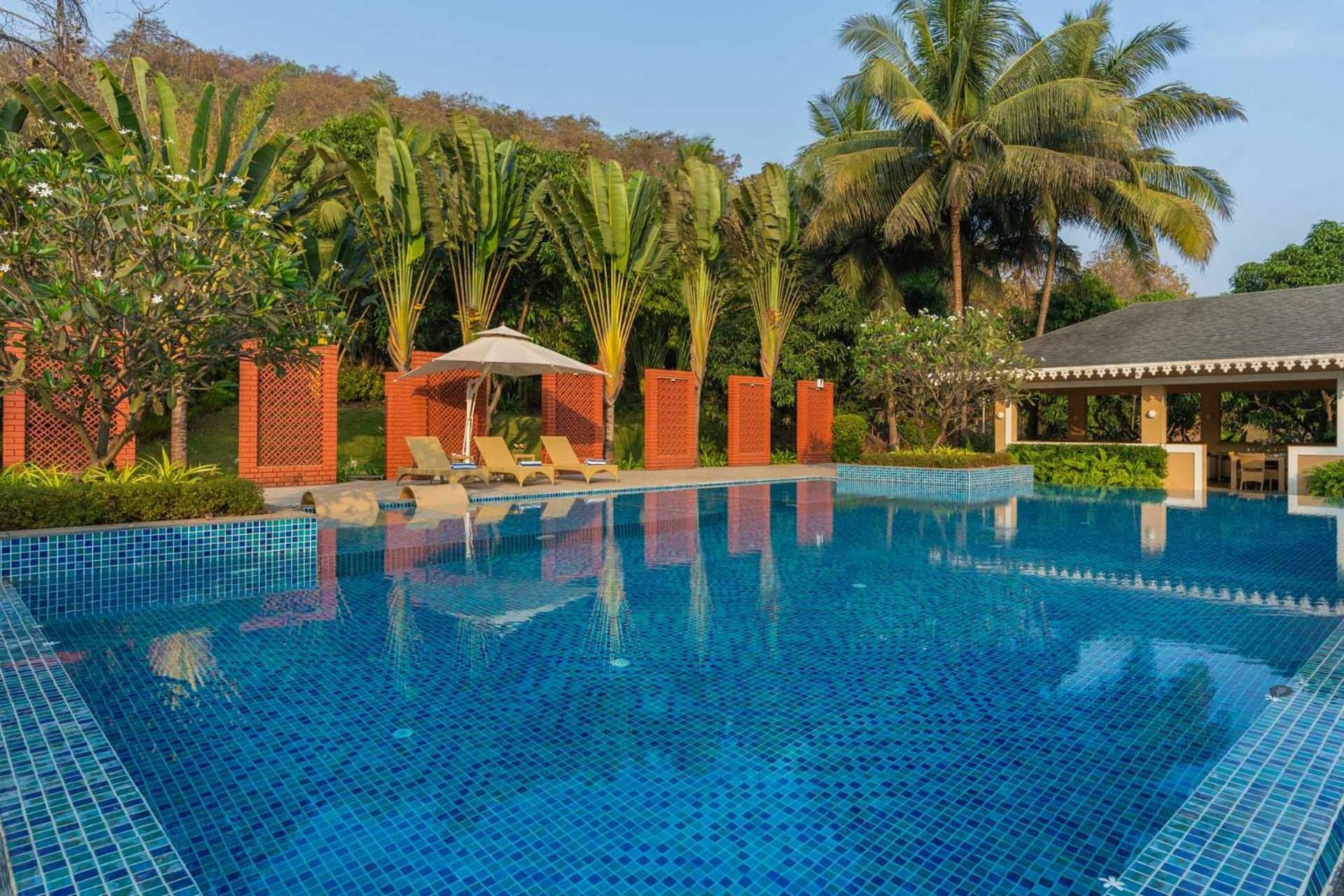 Stayvista At Amara Villa Luxury Collection With Private Pool & Gazebo 알리바그 외부 사진