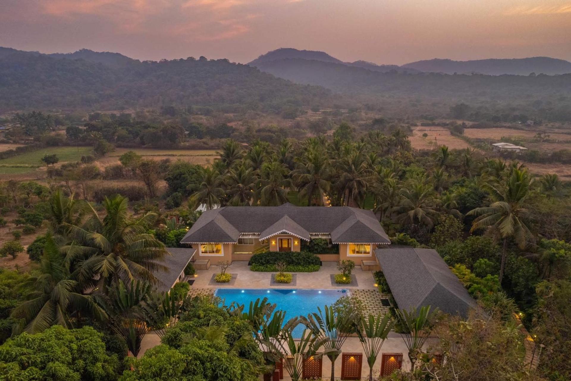 Stayvista At Amara Villa Luxury Collection With Private Pool & Gazebo 알리바그 외부 사진